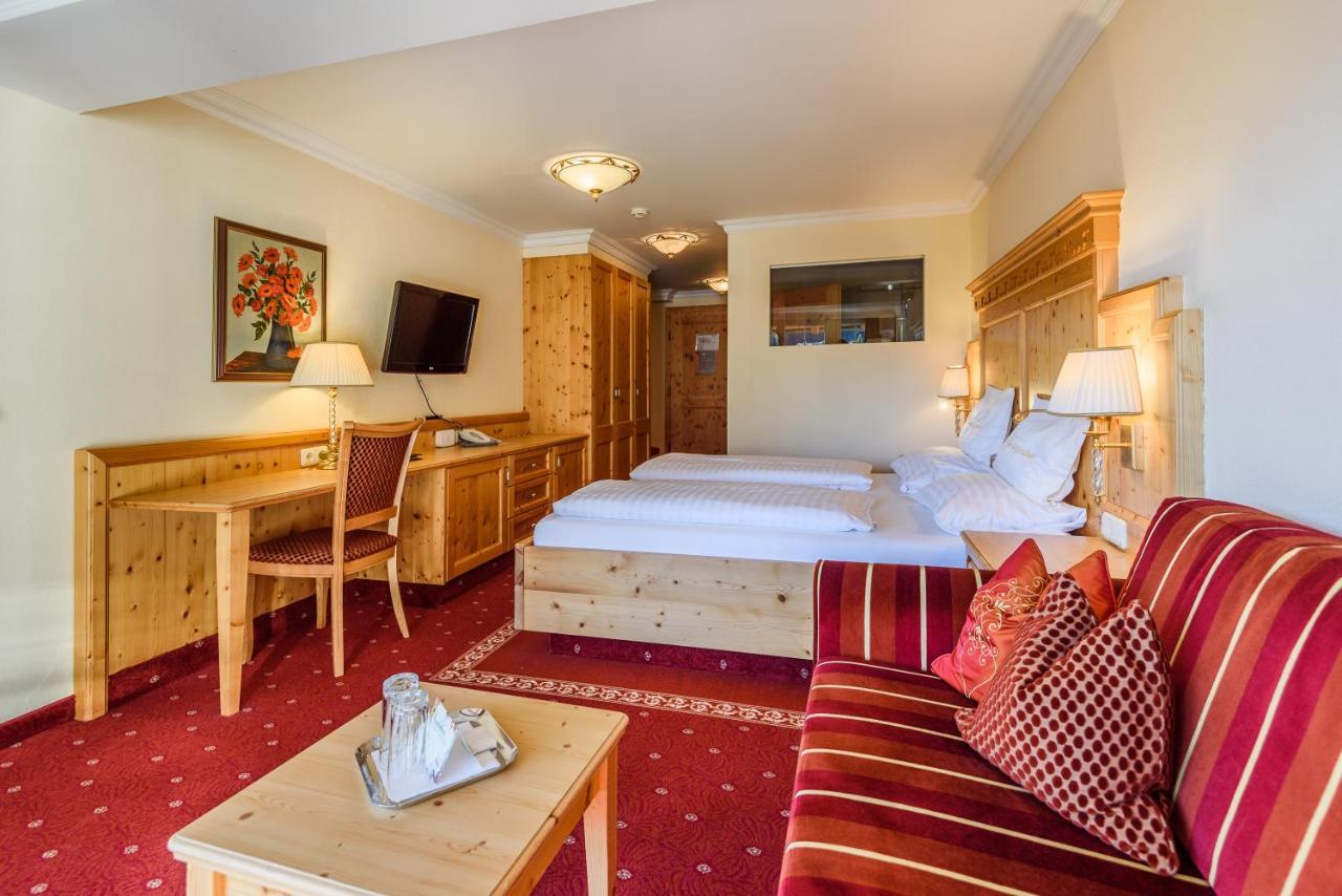 Vier Jahreszeiten Wellnessresort Achensee マウラッハ エクステリア 写真