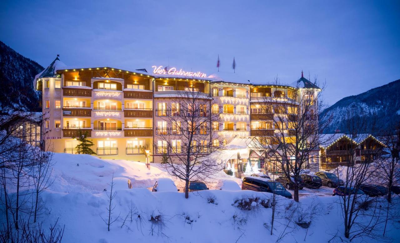 Vier Jahreszeiten Wellnessresort Achensee マウラッハ エクステリア 写真